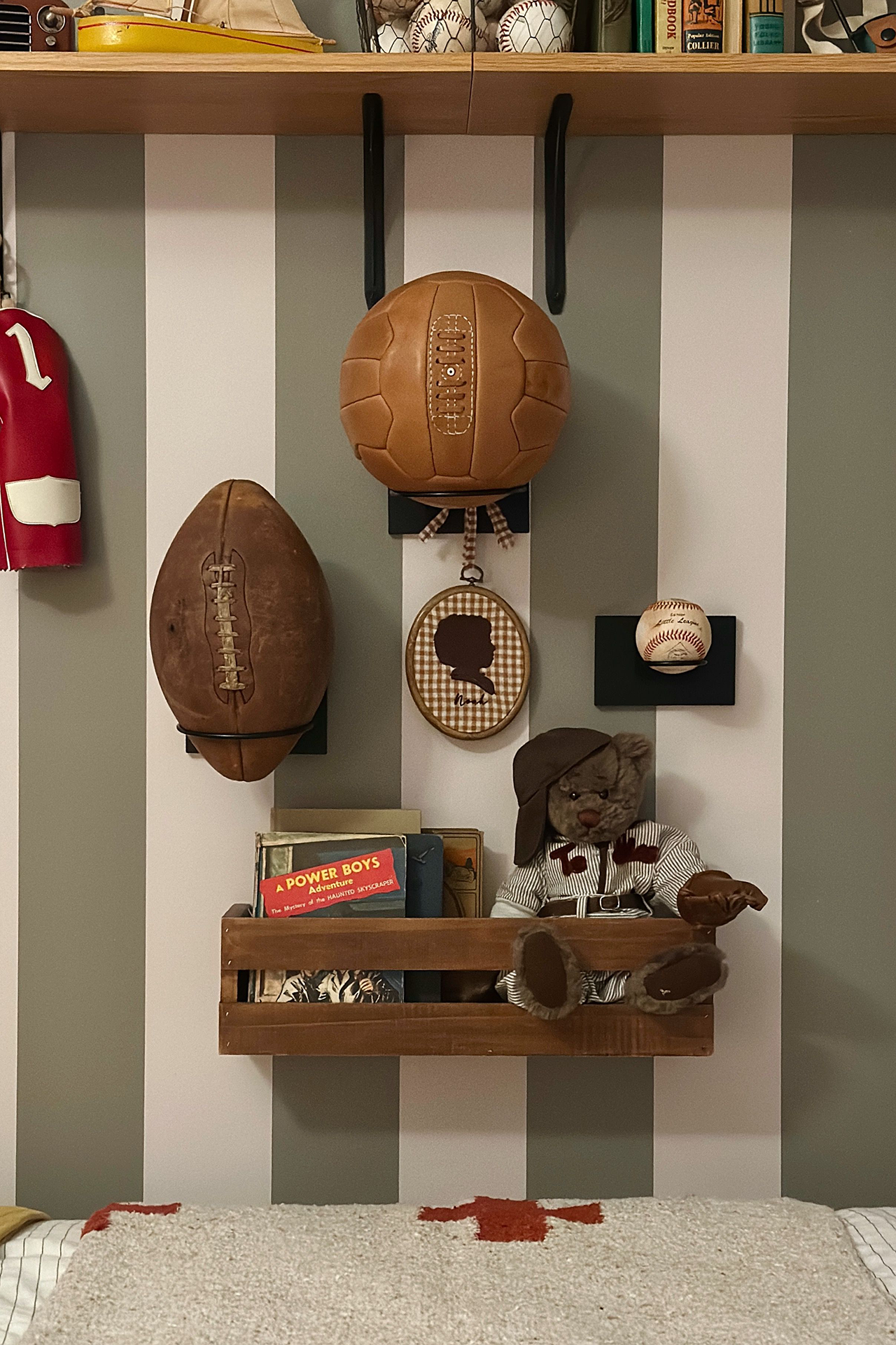 Embroidered Silhouette Keepsake Hoop