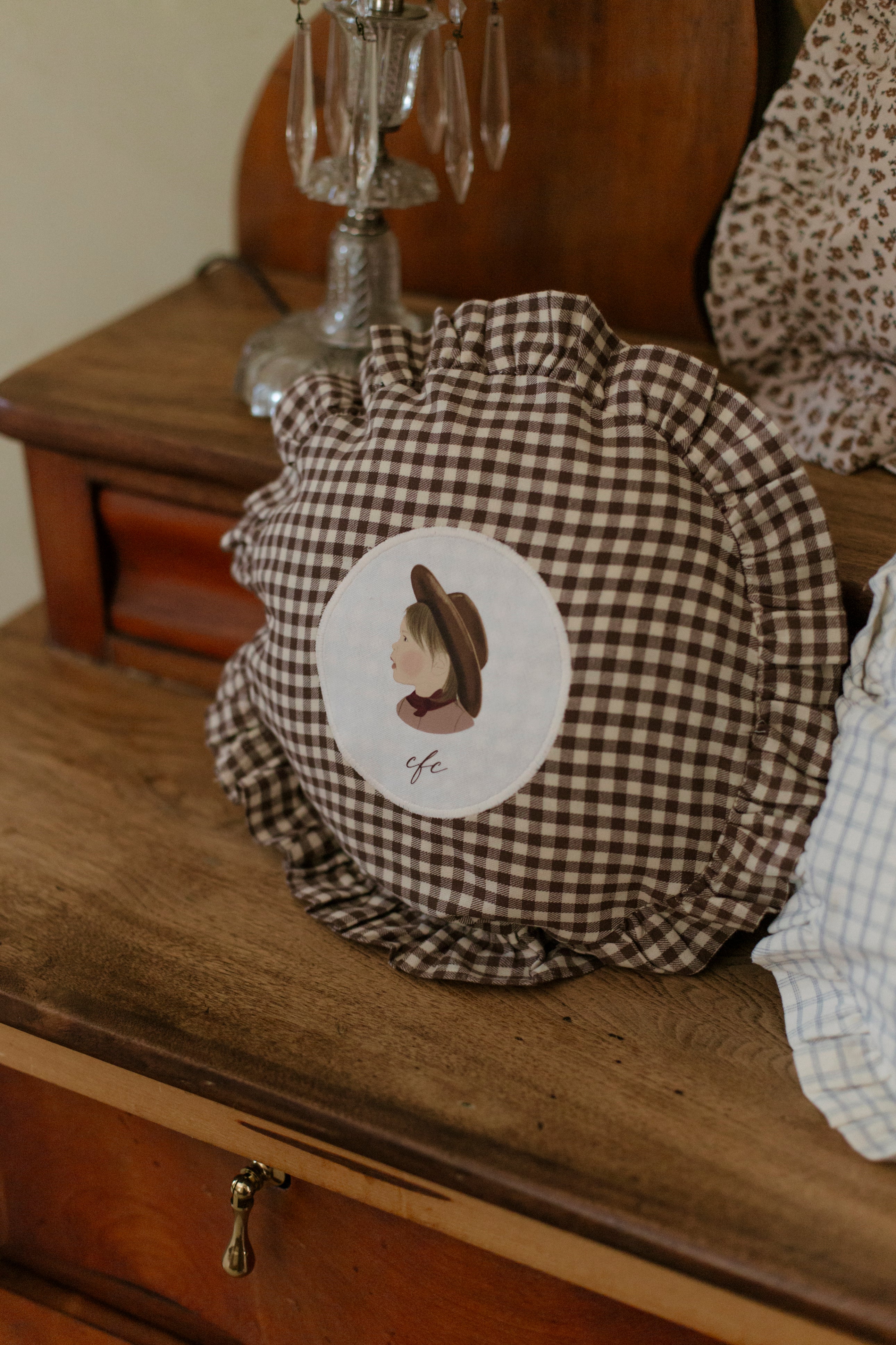 Pillow Samples: Silhouette or Petite Portrait