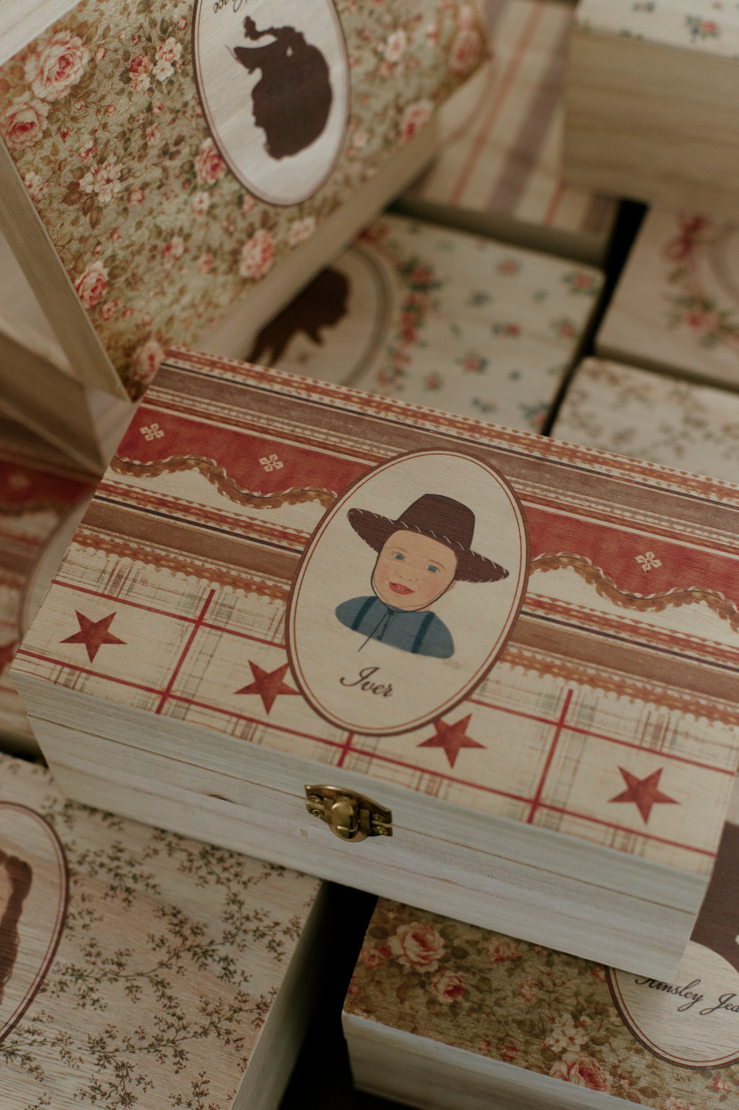 Petite Portrait Keepsake Box + Print - Hand Drawn Artwork