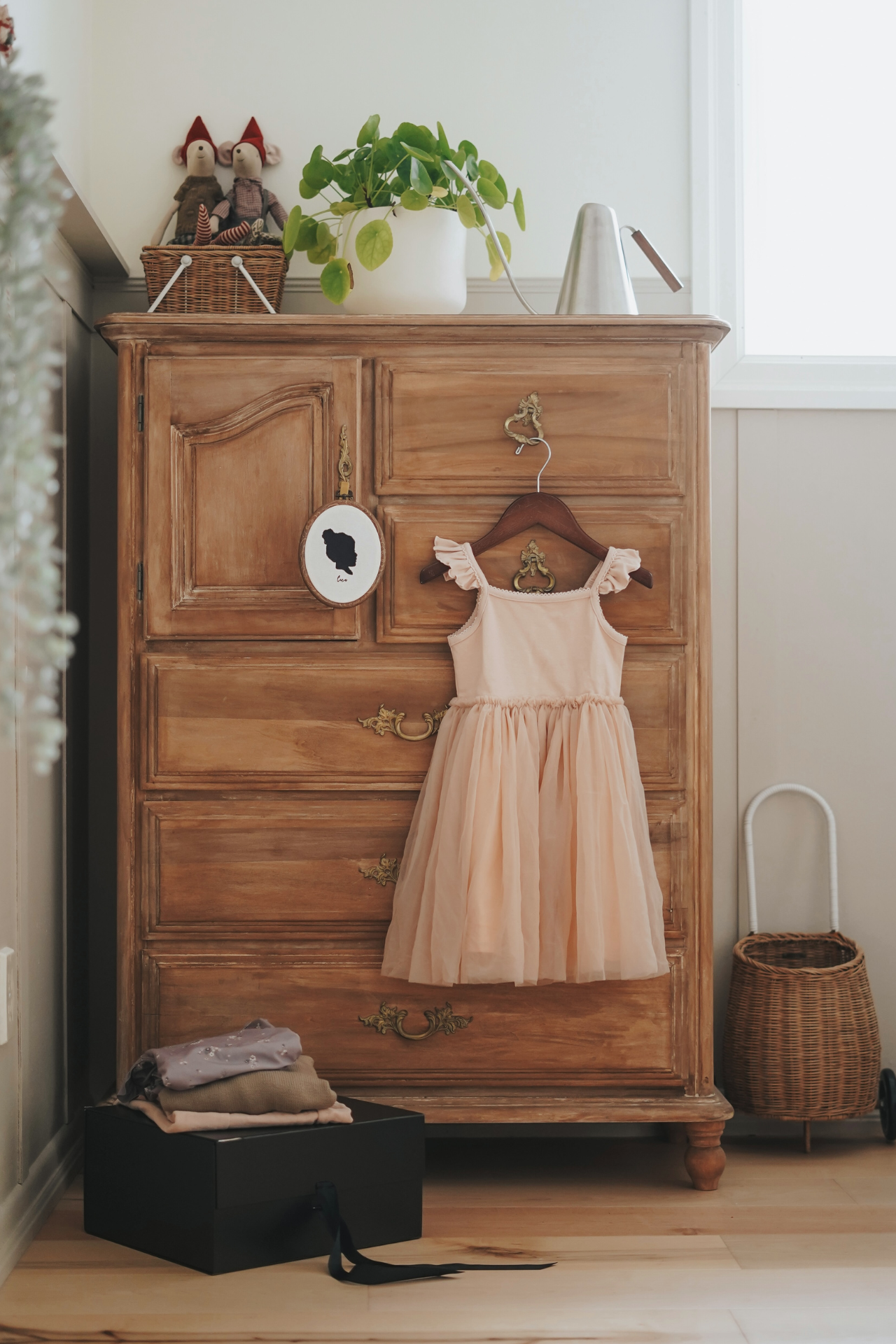 Embroidered Silhouette Keepsake Hoop