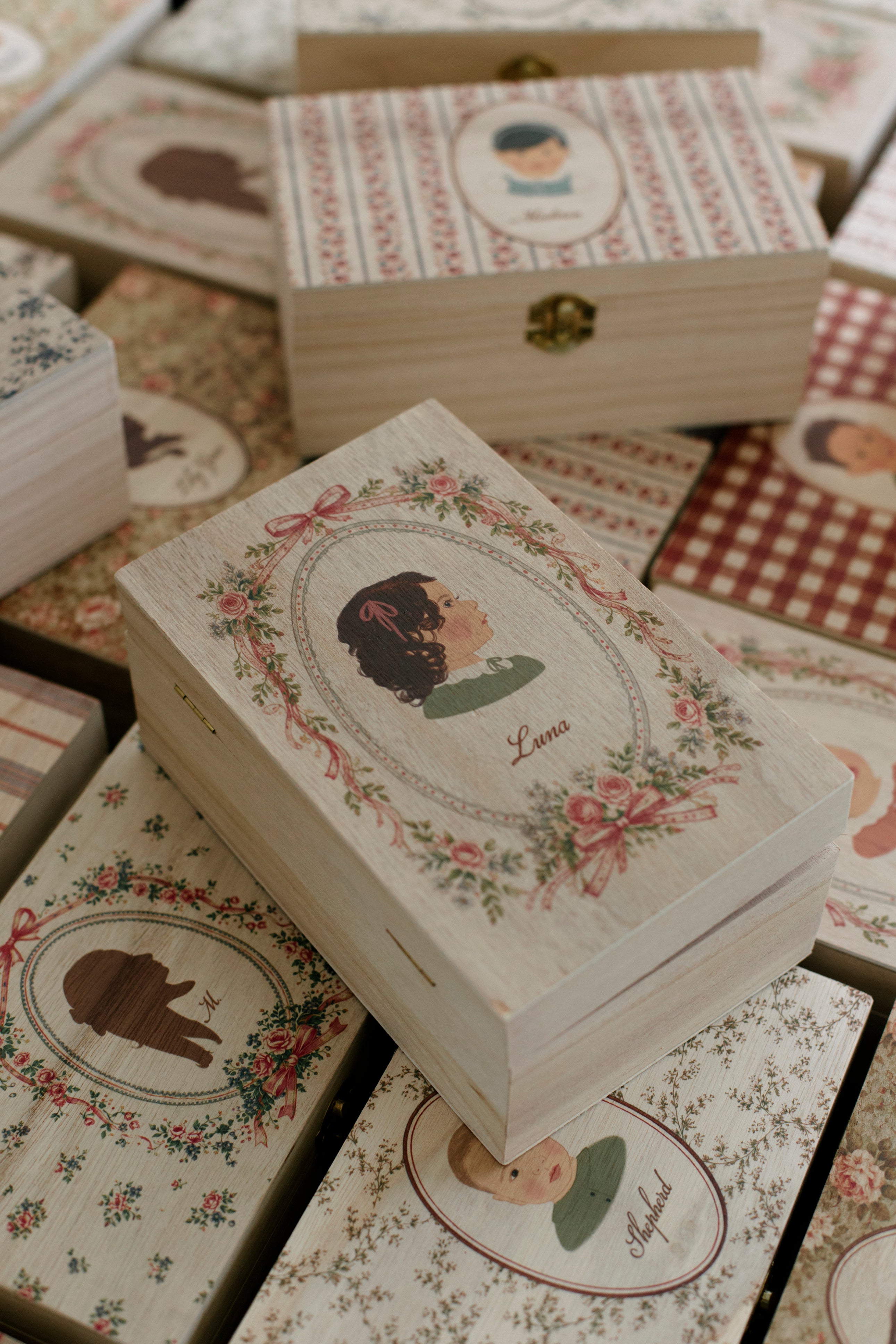 Petite Portrait Keepsake Box + Print - Hand Drawn Artwork